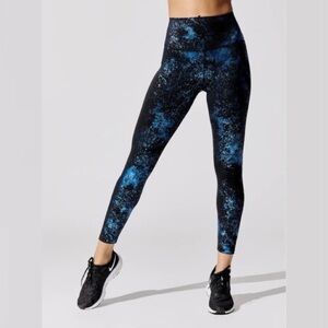 Carbon38 Art Foil High Rise 7/8 Legging Black and Blue